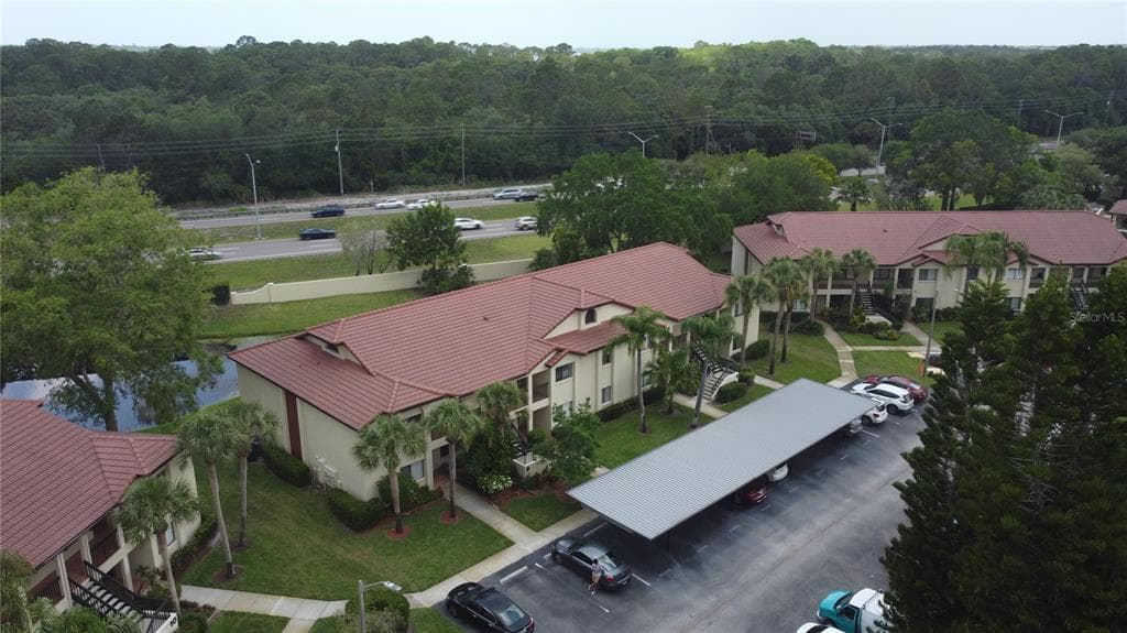 1801 E LAKE ROAD UNIT 9G PALM HARBOR, FL 34685