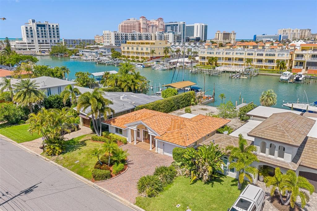 154 BAYSIDE DRIVE CLEARWATER, FL 33767