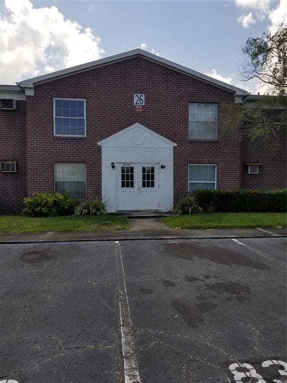 8340 12TH STREET N UNIT E ST PETERSBURG, FL 33702