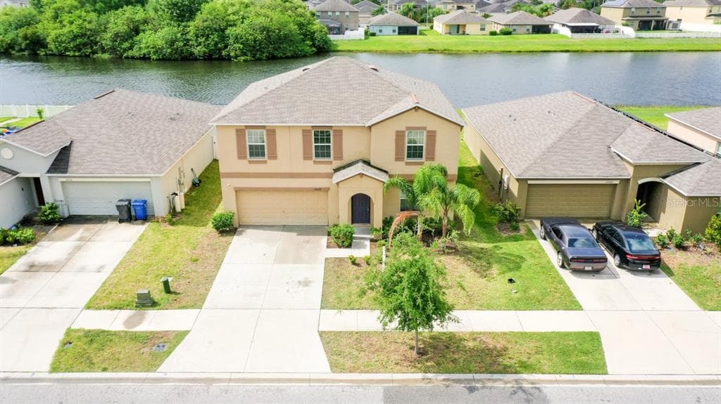 10638 STANDING STONE DRIVE WIMAUMA, FL 33598
