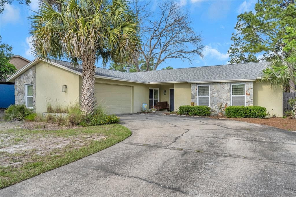 4404 LARKFIELD LANE