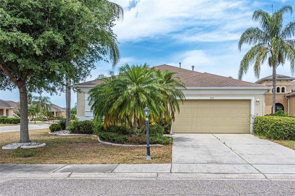 923 REGAL MANOR WAY SUN CITY CENTER, FL 33573