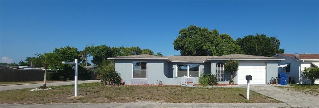 1332 MAYBURY DRIVE HOLIDAY, FL 34691