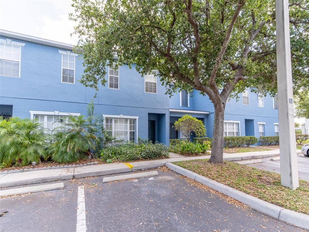 6739 LAKE ROCHESTER LANE GIBSONTON, FL 33534