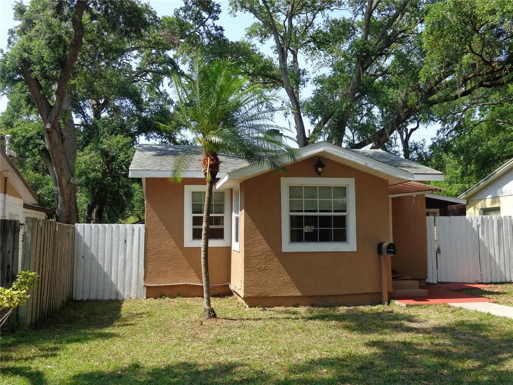 5251 39TH AVENUE N ST PETERSBURG, FL 33709