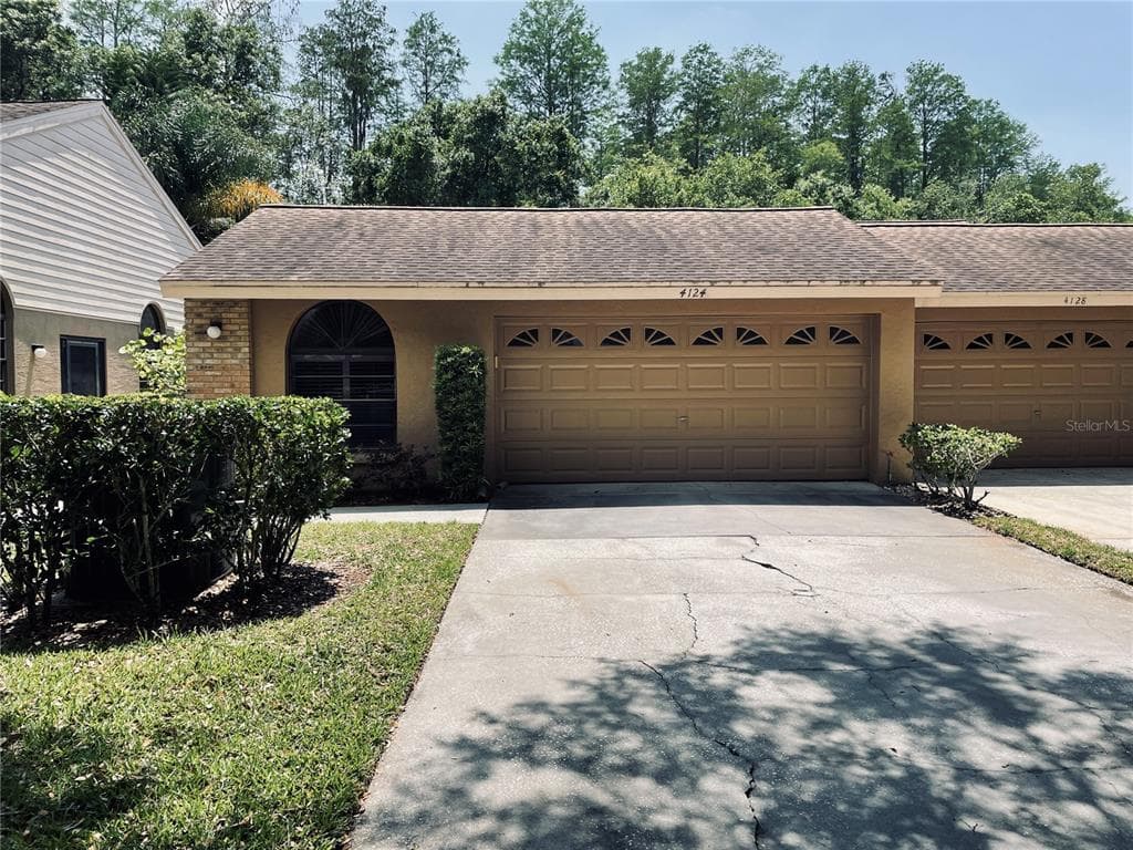 4124 SALEM SQUARE PARKWAY PALM HARBOR, FL 34685