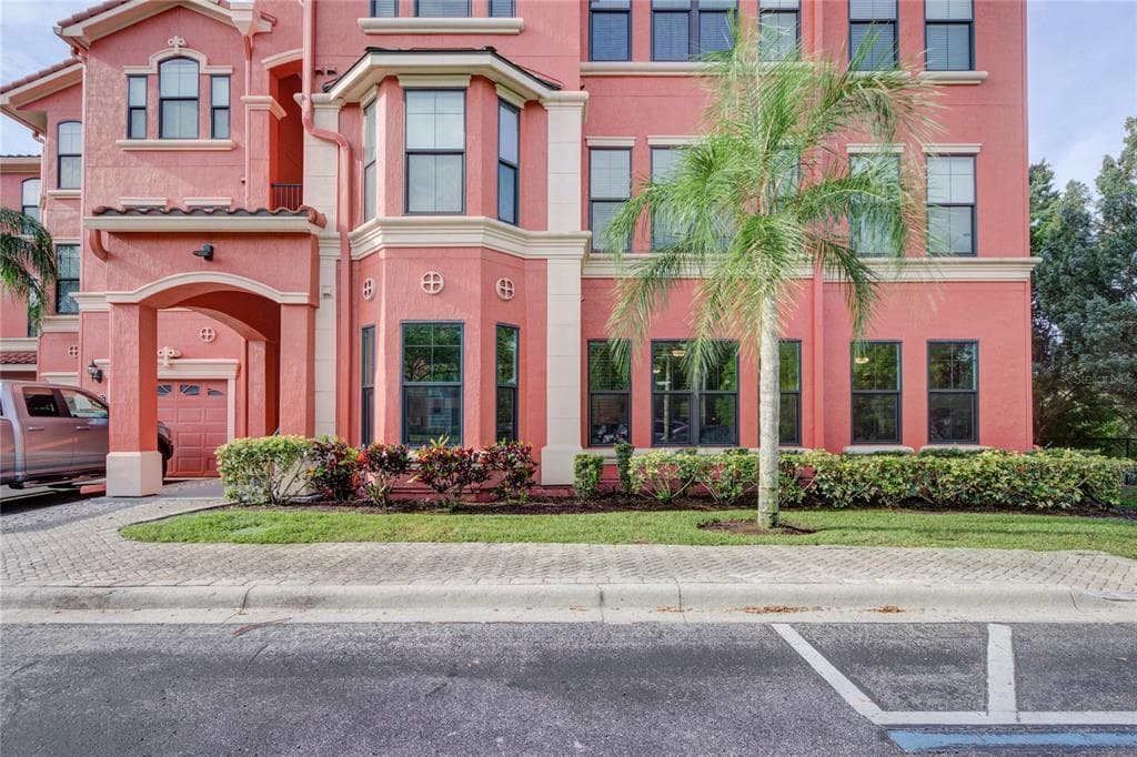2713 VIA MURANO UNIT 211 CLEARWATER, FL 33764