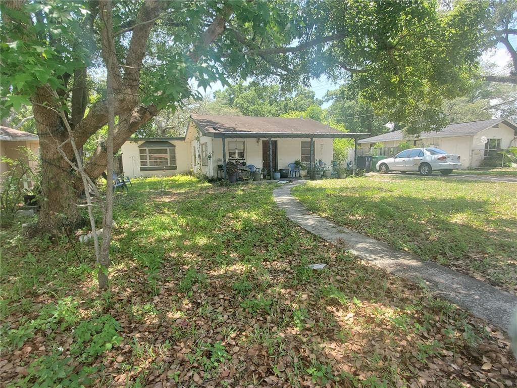 1610 W KNOLLWOOD STREET TAMPA, FL 33604