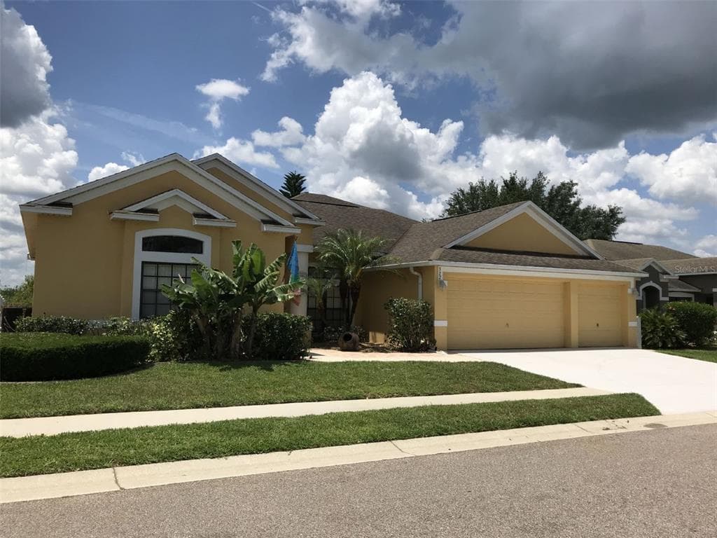 327 COVENTRY ROAD DAVENPORT, FL 33897