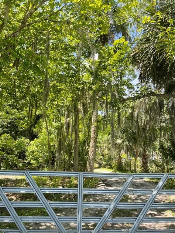 2301 JESLAN COURT OVIEDO, FL 32765