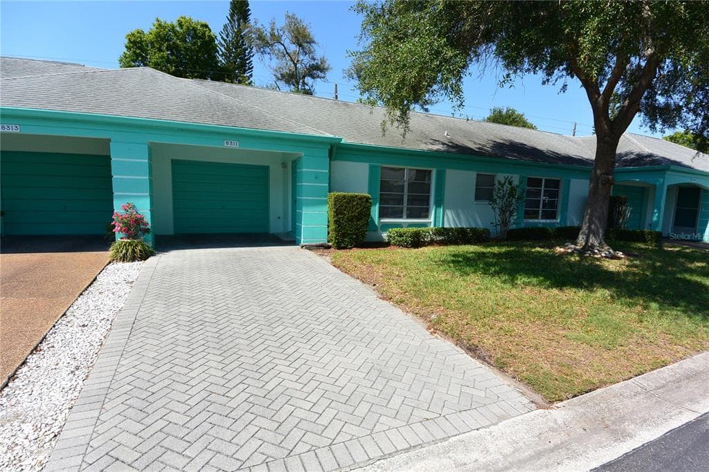 8311 ANNWOOD ROAD LARGO, FL 33777