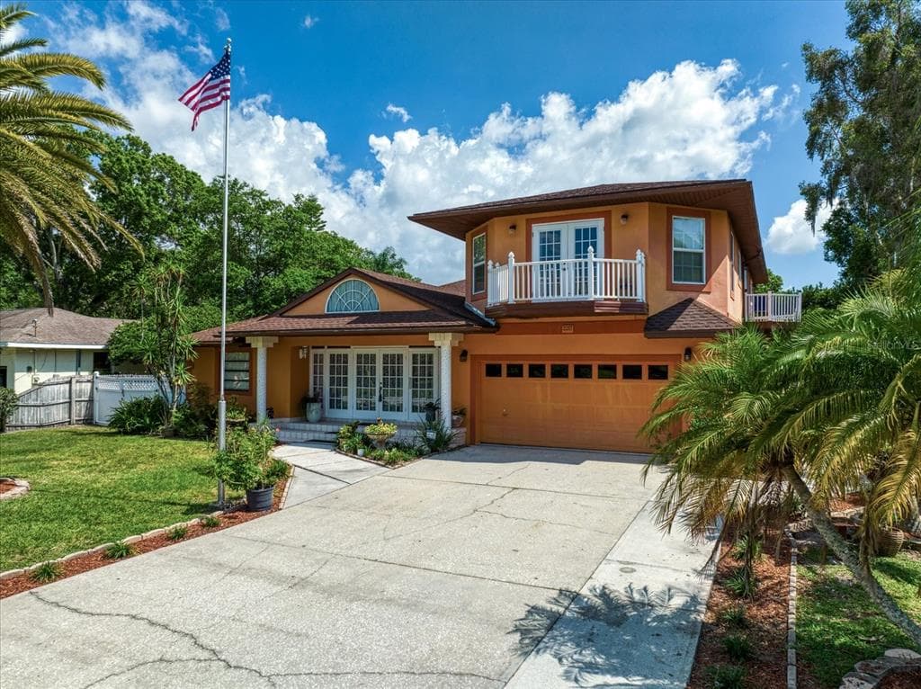 2217 LAWTON DRIVE CLEARWATER, FL 33764