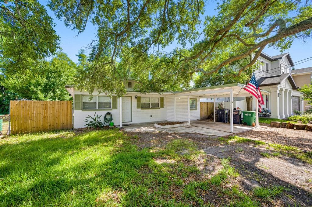 3320 W IOWA AVENUE TAMPA, FL 33611