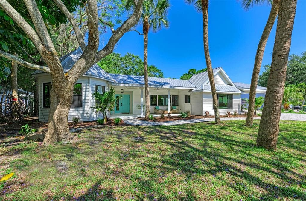 4875 BRYWILL CIRCLE SARASOTA, FL 34234