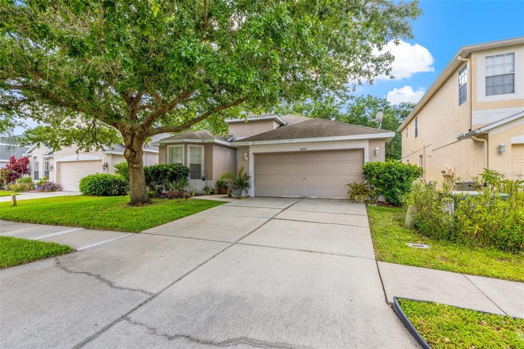 4653 TEALWOOD TRAIL WESLEY CHAPEL, FL 33544