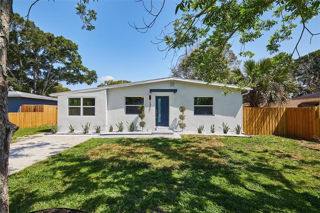 1341 53RD AVENUE N ST PETERSBURG, FL 33703