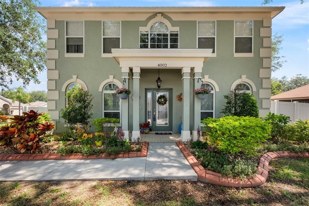 4002 CANTER COURT VALRICO, FL 33596