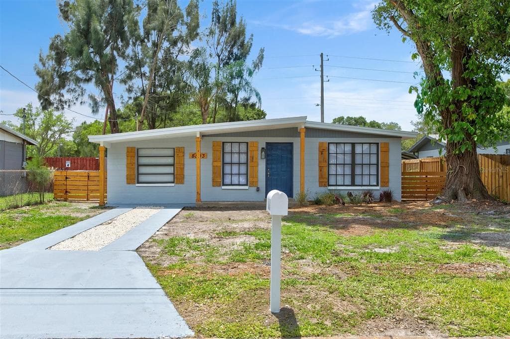 8503 ASH AVENUE TAMPA, FL 33619
