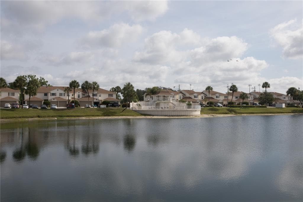 6400 46TH AVENUE N UNIT 115 KENNETH CITY, FL 33709