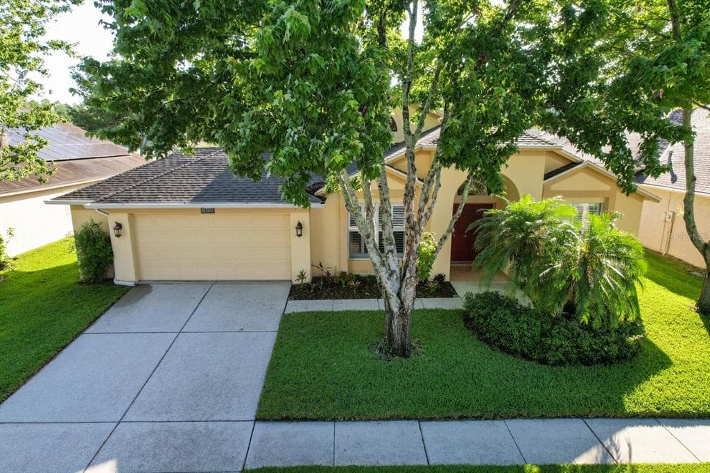 18129 SWEET JASMINE DRIVE TAMPA, FL 33647