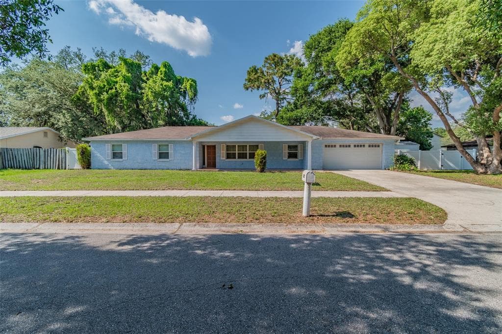 410 LARRIE ELLEN WAY BRANDON, FL 33510