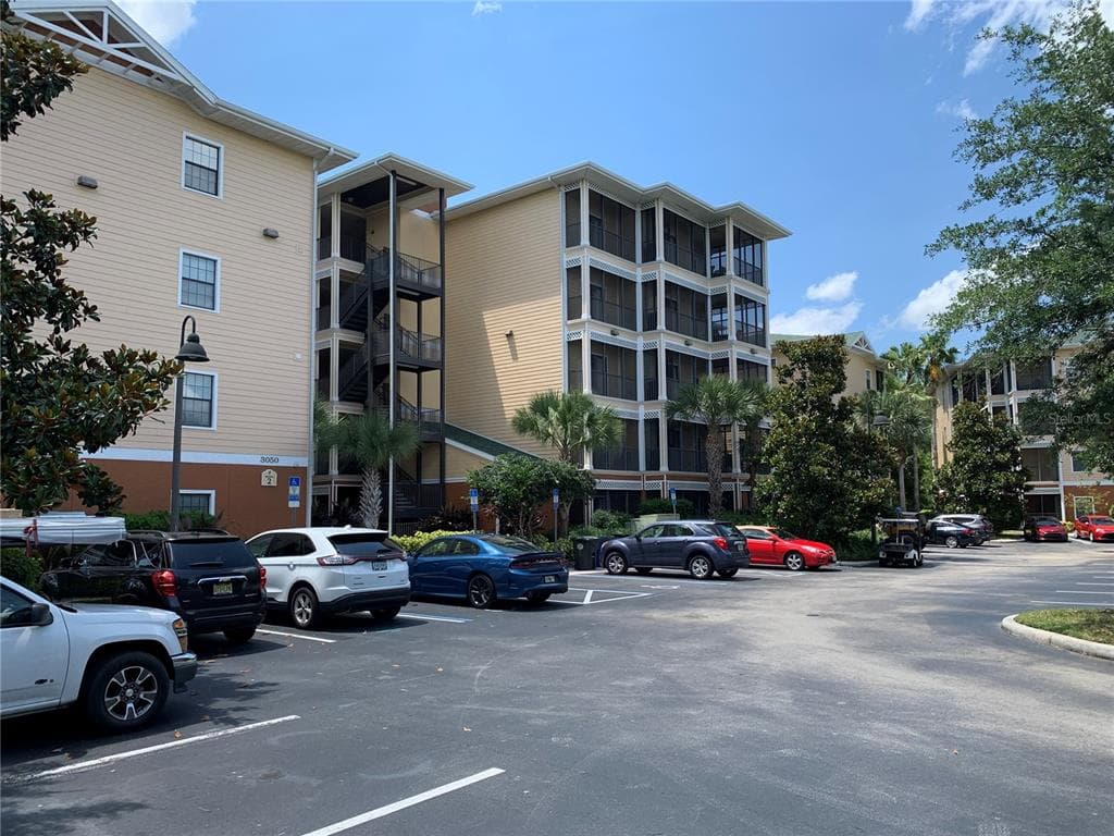 3050 PIRATES RETREAT COURT UNIT 308 KISSIMMEE, FL 34747