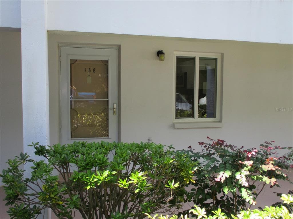 2060 MARILYN STREET UNIT 138 CLEARWATER, FL 33765