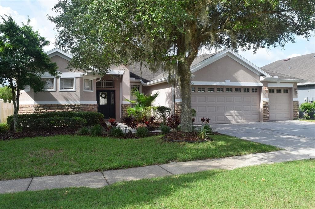 31604 BEARDED OAK DRIVE WESLEY CHAPEL, FL 33543