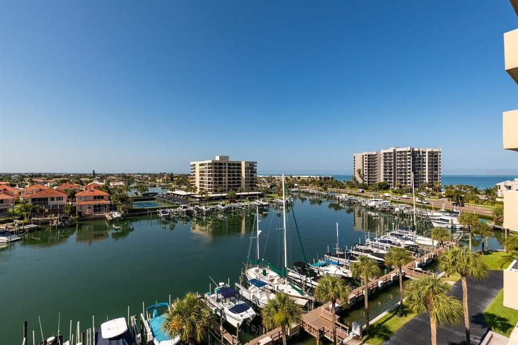 1621 GULF BOULEVARD UNIT 607 CLEARWATER BEACH, FL 33767