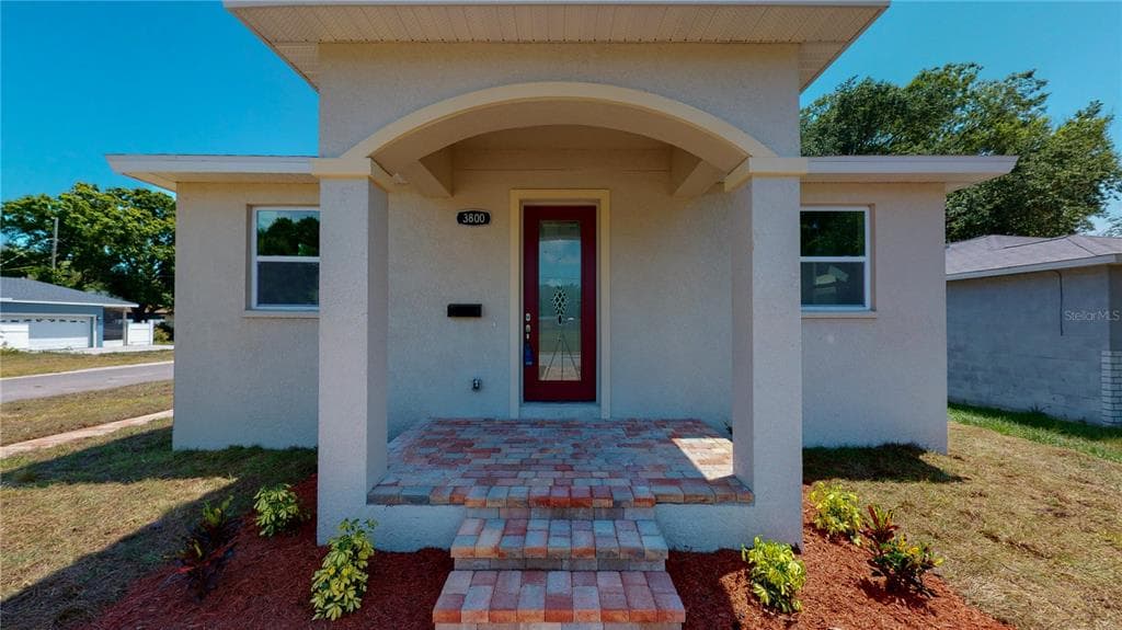 3800 8TH AVENUE S ST PETERSBURG, FL 33711