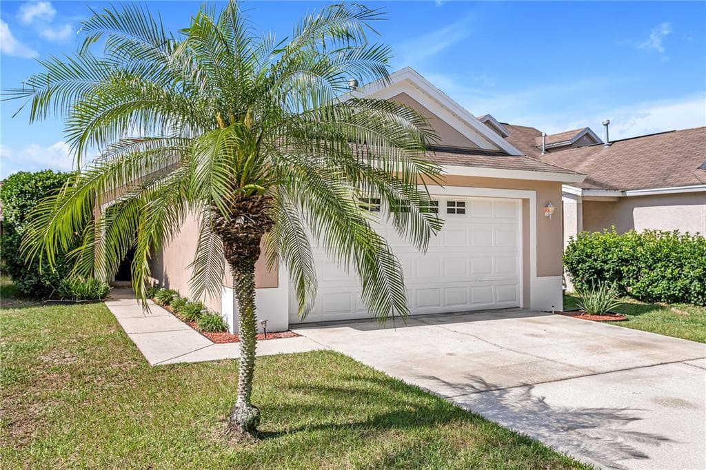 28612 SEASHELL COURT WESLEY CHAPEL, FL 33545
