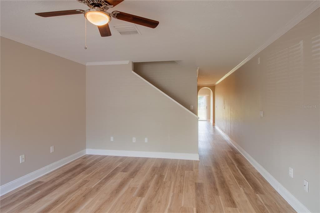 649 KENSINGTON LAKE CIRCLE BRANDON, FL 33511