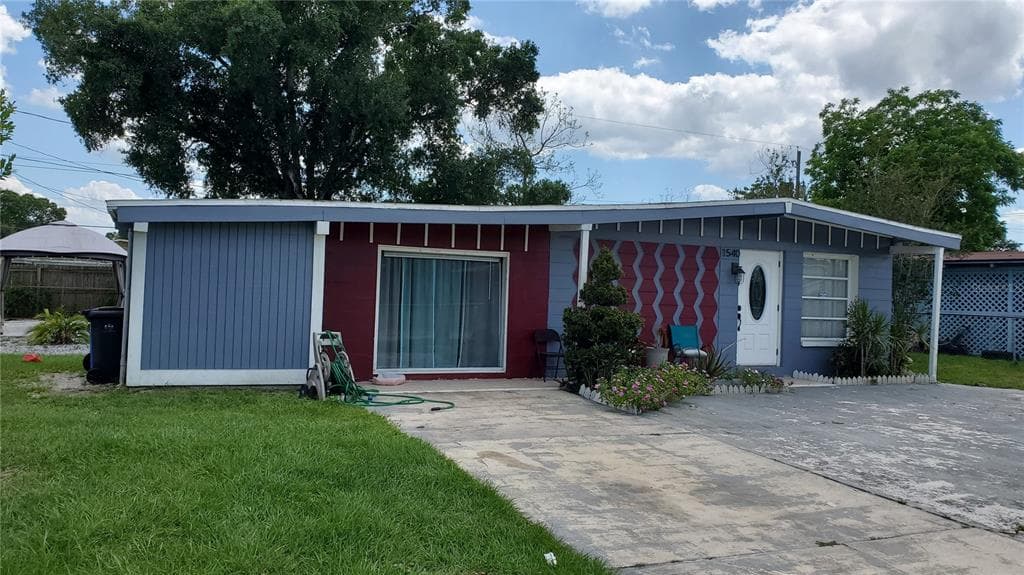 1540 CLAIR MEL CIRCLE TAMPA, FL 33619