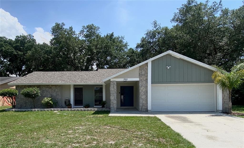 703 SANDY CREEK DRIVE BRANDON, FL 33511