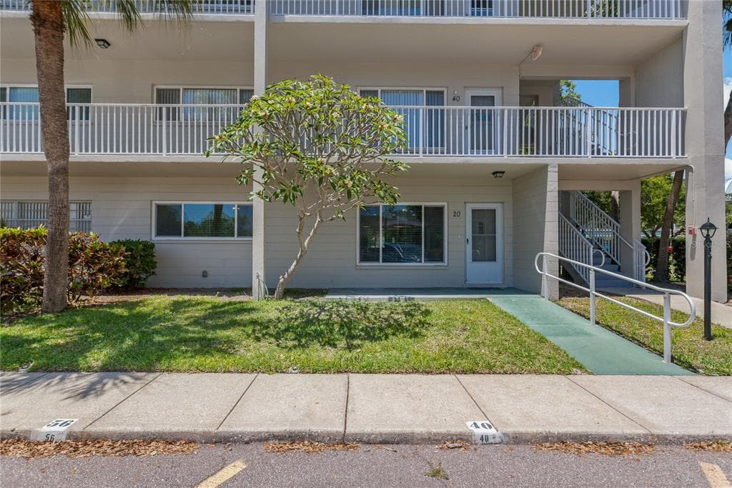 2070 WORLD PARKWAY BOULEVARD UNIT 20 CLEARWATER, FL 33763