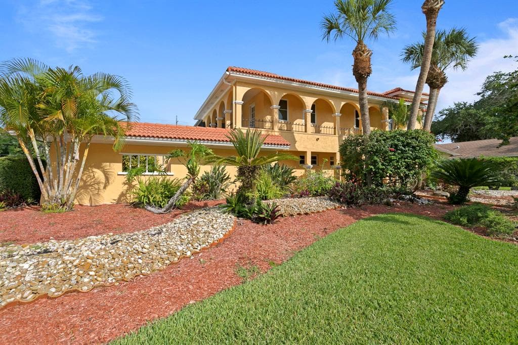 4420 CARROLLWOOD VILLAGE DRIVE TAMPA, FL 33618
