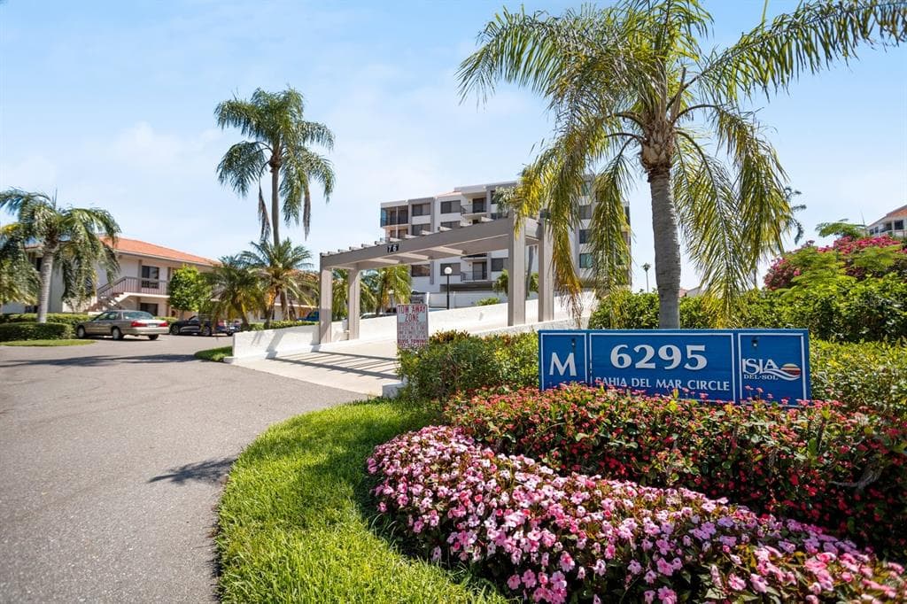 6295 BAHIA DEL MAR CIRCLE UNIT 604 ST PETERSBURG, FL 33715