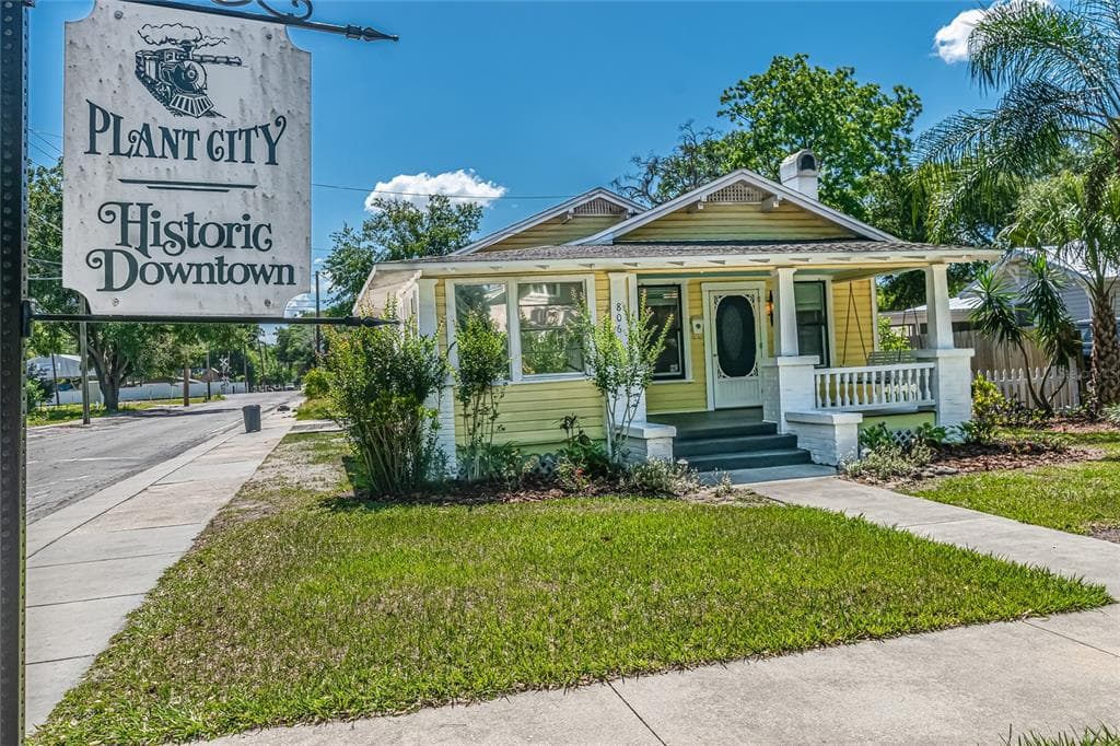 806 N COLLINS STREET PLANT CITY, FL 33563