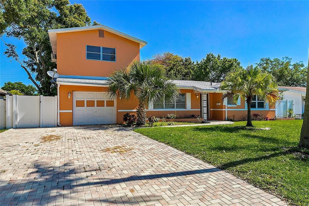 2391 67TH AVENUE S ST PETERSBURG, FL 33712