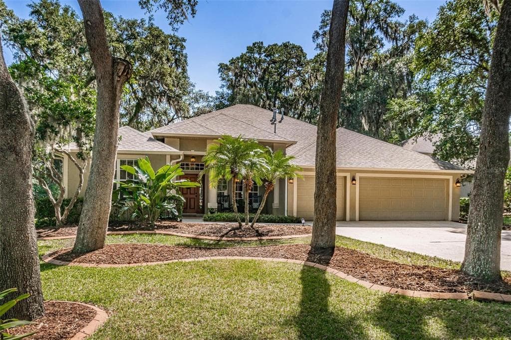 302 RED ELM PLACE SEFFNER, FL 33584