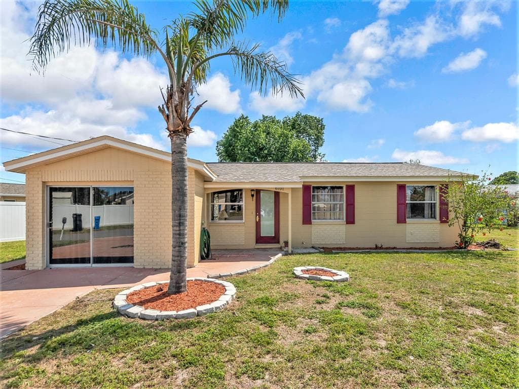 6101 FIREFLY LANE