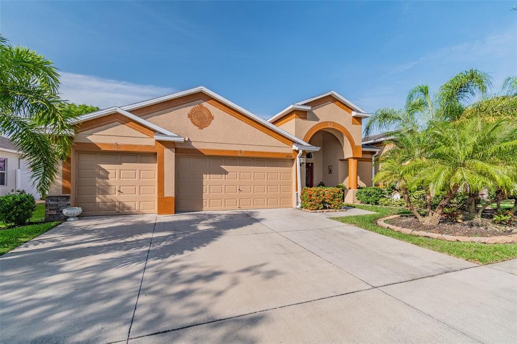 2637 YUKON CLIFF DRIVE RUSKIN, FL 33570