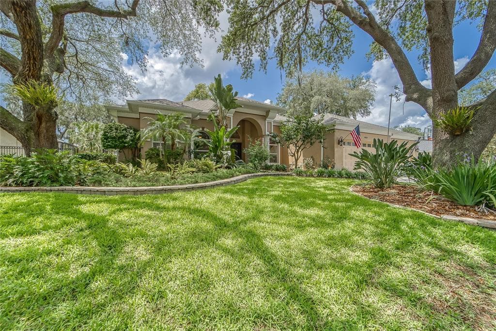 10134 PADDOCK OAKS DRIVE
