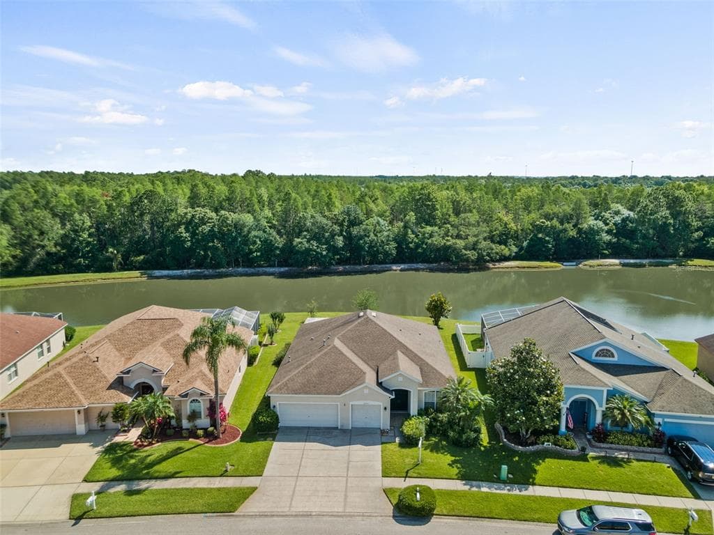 27253 HOLLYBROOK TRAIL