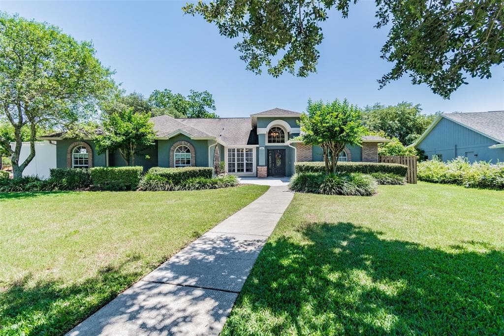 502 BROOKTREE COURT LUTZ, FL 33548