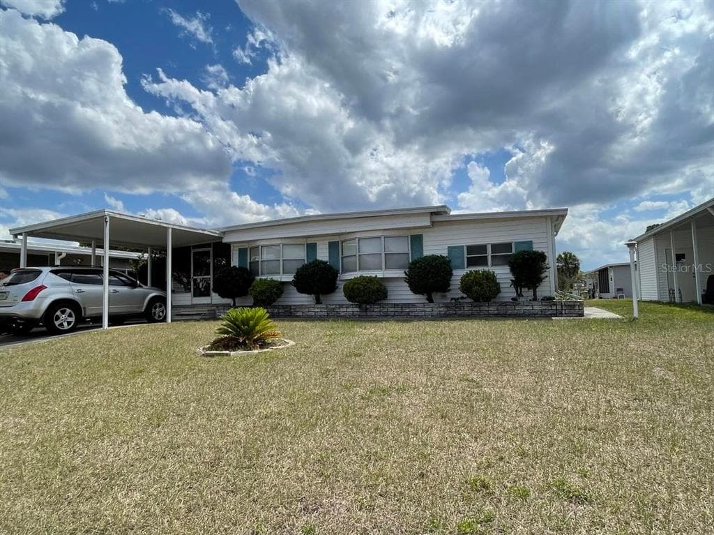 7325 FIRST CIRCLE DRIVE BROOKSVILLE, FL 34613