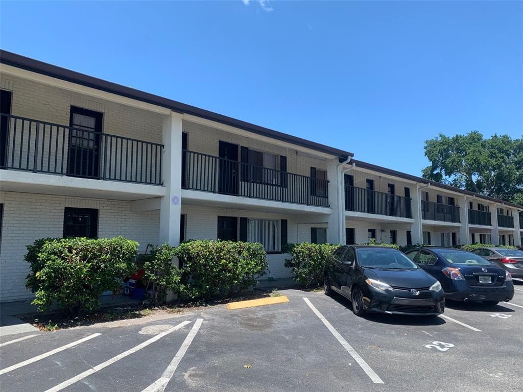 2 N FERNWOOD AVENUE UNIT 23 CLEARWATER, FL 33765