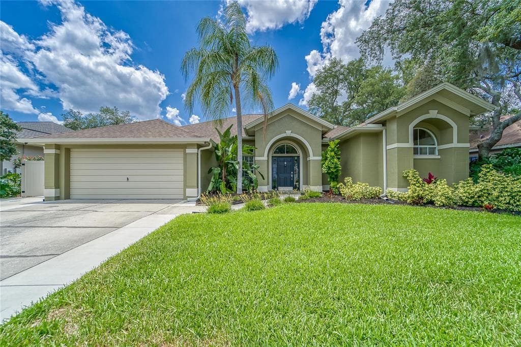 10405 HARVESTIME PLACE RIVERVIEW, FL 33569
