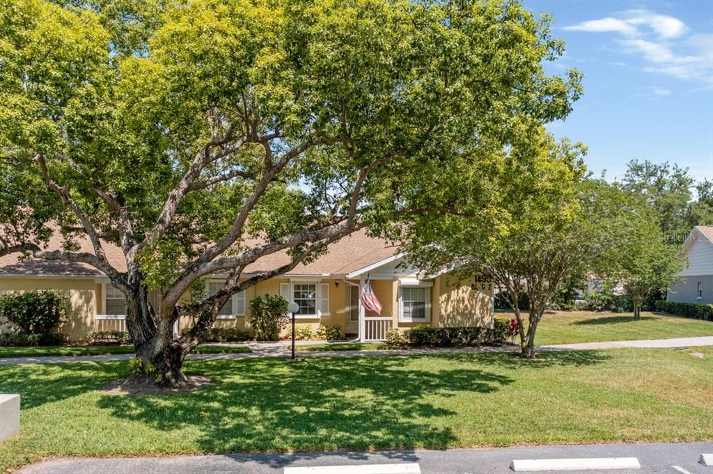 1495 OAK HILL DRIVE UNIT 104 DUNEDIN, FL 34698