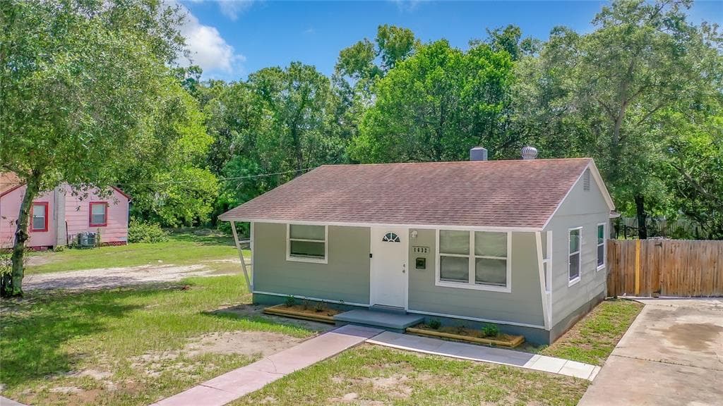 1632 39TH STREET S ST PETERSBURG, FL 33711